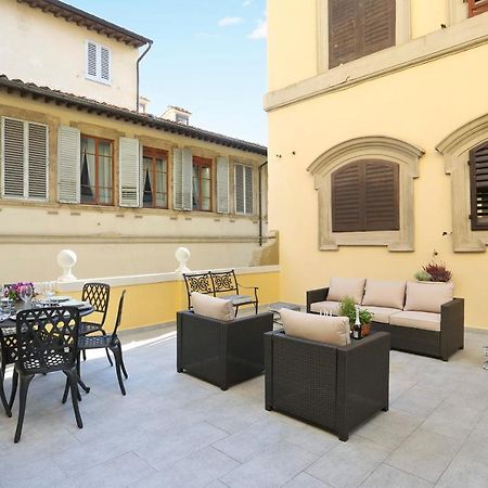 Design Apartment In The Heart Of Florence - Hosted By Sweetstay Florença Exterior foto