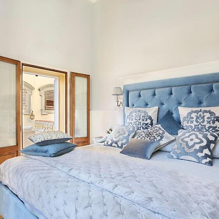 Design Apartment In The Heart Of Florence - Hosted By Sweetstay Florença Exterior foto