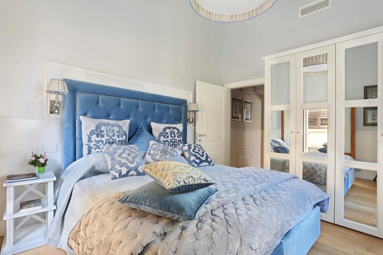 Design Apartment In The Heart Of Florence - Hosted By Sweetstay Florença Exterior foto